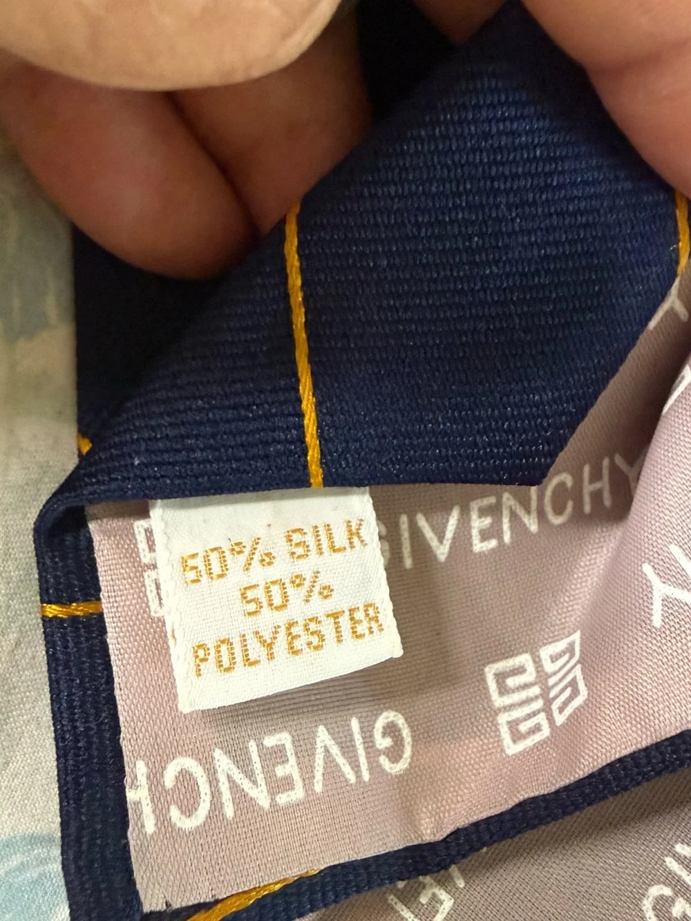 GIVENCHY GENTLEMEN PARIS Luxury Vintage Navy Silk Blend Tie | MAGNAVOX Logo